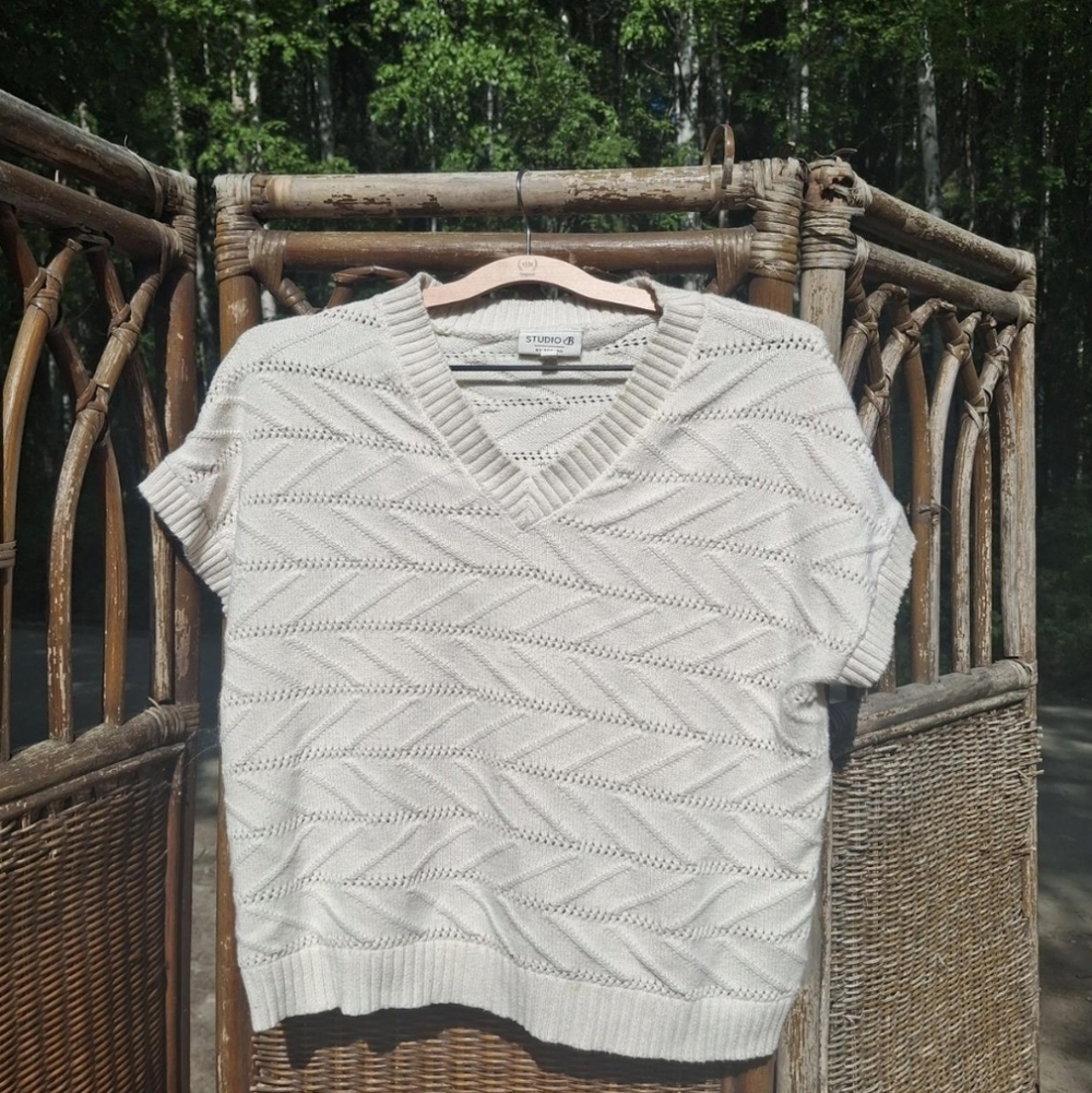 🌟3/50 Cozy V-Neck Sweater - Cream